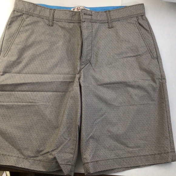 Penguin by Munsingwear Mens Khaki Print Shorts 32” waist - Picture 1 of 7